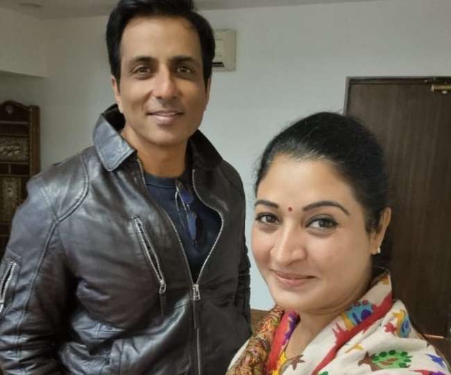 सोनू सूद की बहन के कांग्रेस ज्वाइन करने पर पढ़िये अलका लांबा का ट्वीट, जानिये- कौन है निशाने पर