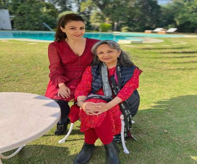 Soha Ali Khan and Sharmila Tagore pic, Instagram