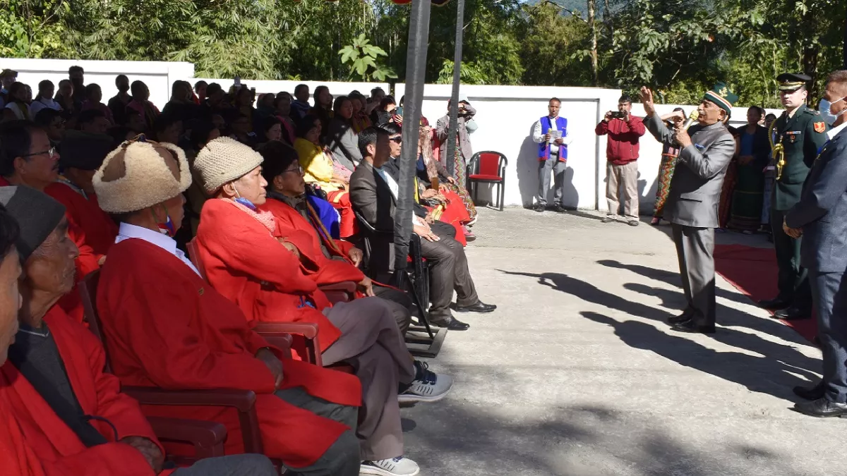 Arunachal Pradesh: राज्यपाल बीडी मिश्रा बोले- उत्साह और समर्पण के साथ सीमा की रक्षा कर रहे जवान