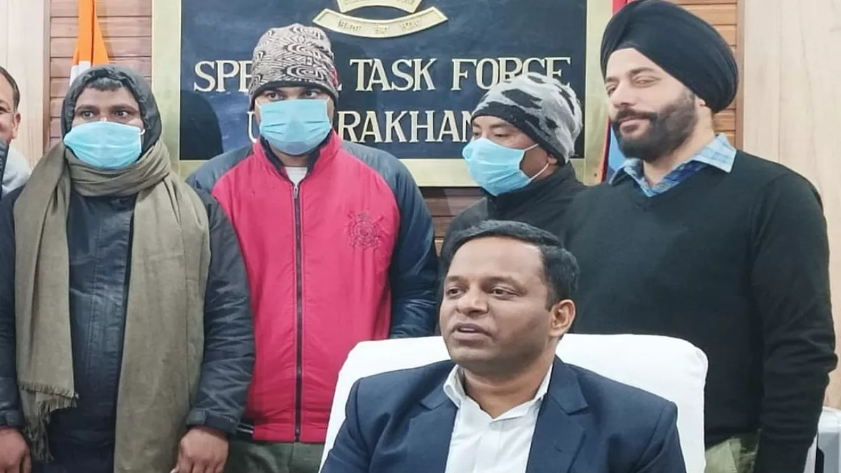 फर्जी दस्तावेजों के आधार पर क्लीनिक चला रहे 2 बीएएमएस डॉक्टरों को एसटीएफ ने किया गिरप्तार । जागरण