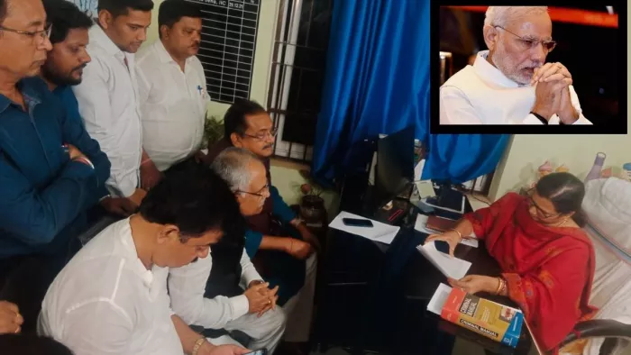 साइबर थाने में जाकर शिकायत दर्ज कराते हुए भाजपा नेता।