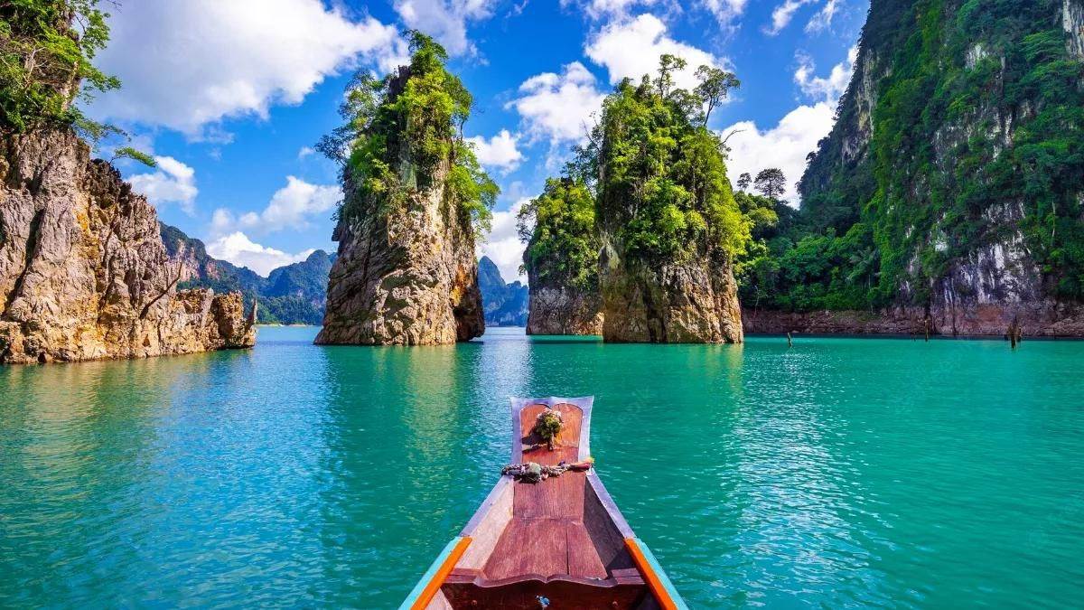 https://www.jagranimages.com/images/newimg/11012024/11_01_2024-visa_free_entry_23626959.jpg