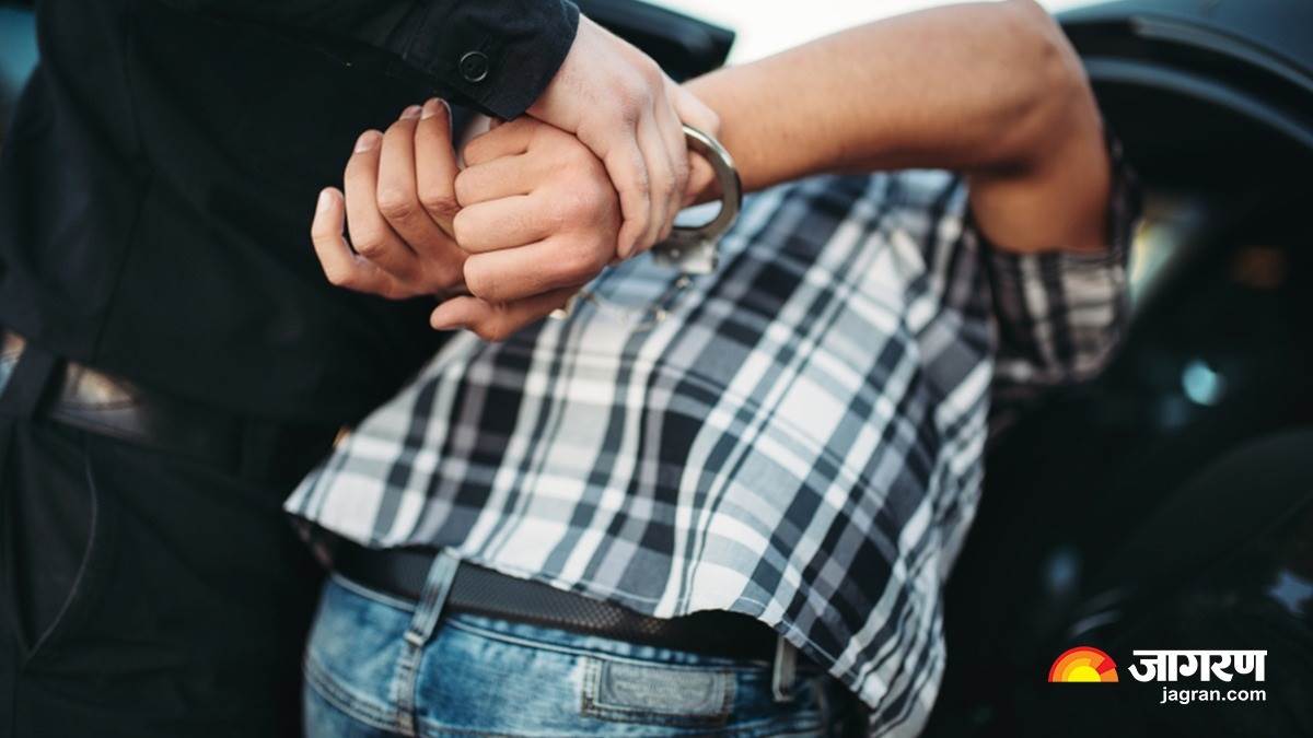 ncr delhi police arrest four smugglers with 30 kg opium