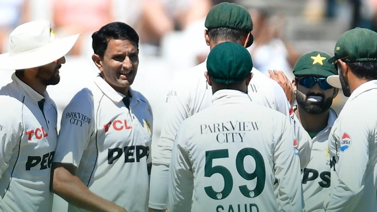 https://www.jagranimages.com/images/newimg/11012025/11_01_2025-pakistan_squad_1_23864966.jpg