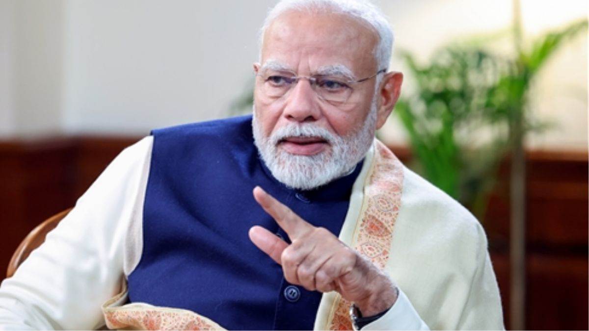 https://www.jagranimages.com/images/newimg/11012025/11_01_2025-pm_modi_podcast_godhra_23864741.jpg