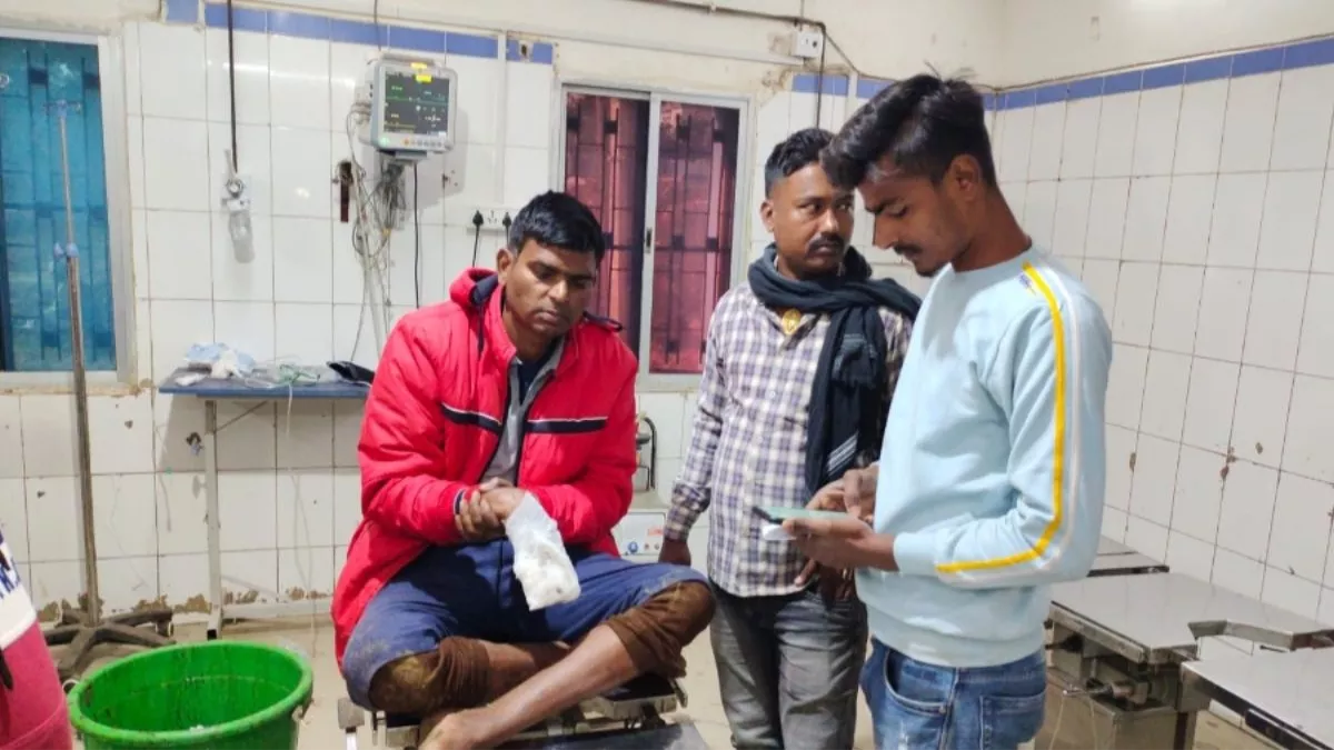 Arrah Crime: मॉर्निंग वॉक के दौरान अधेड़ को हथियारबंद बदमाशों ने मारी गोली,  दो पिस्टल, मैगजीन और गोली बरामद - Armed miscreants shot middle aged man  during morning walk two ...