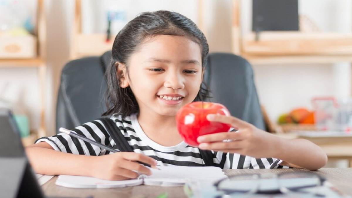https://www.jagranimages.com/images/newimg/11022023/11_02_2023-child_diet_tips_23325794.jpg