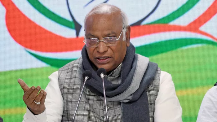 2024 की चुनावी टीम बनाने में खरगे के सामने संतुलन बनाने की बड़ी चुनौती