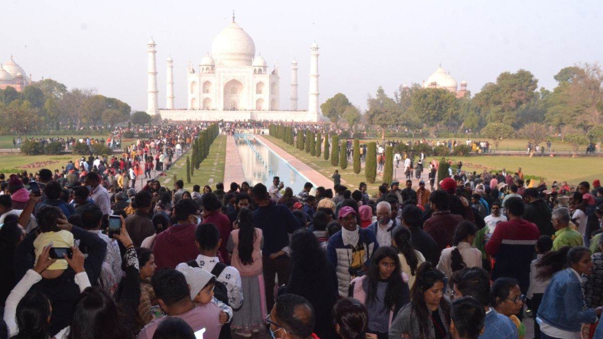 taj mahal will remain open full day for public ticket and entry timing