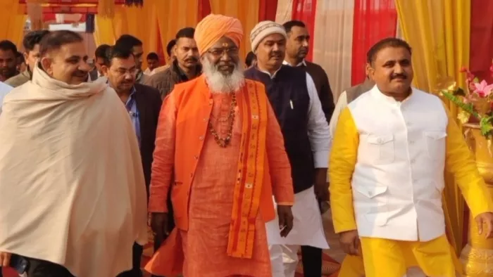 बागपत में एक शादी समारोह में पहुंचे उन्नाव के सांसद साक्षी महाराज l जागरण