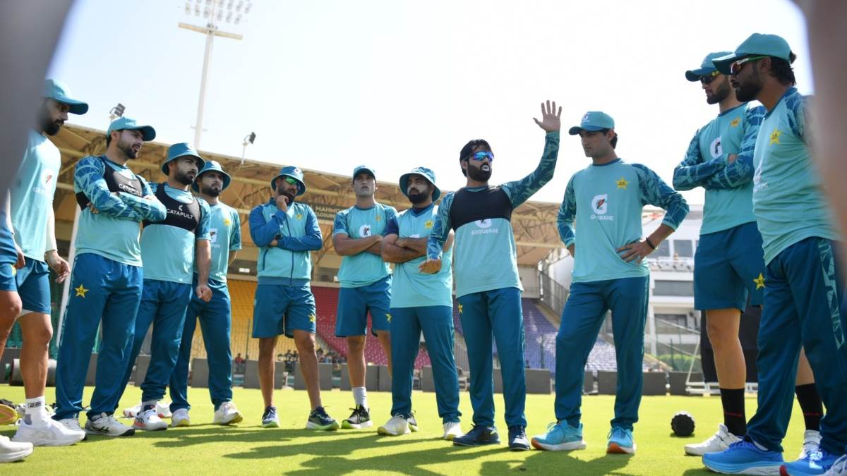 https://www.jagranimages.com/images/newimg/11022025/11_02_2025-pakistan_squad_3_23882769.jpg