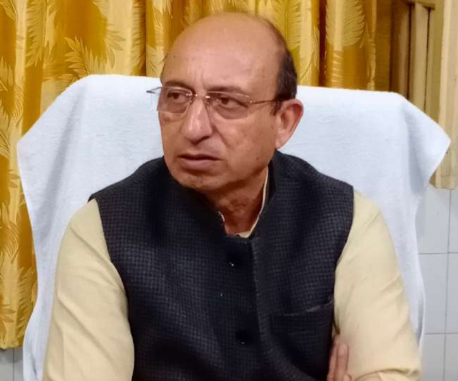 UP के स्वास्थ्य मंत्री की कोरोना रिपोर्ट आई पॉजिटिव बोले मैं जल्दी ही स्वस्थ हो जाऊंगा... 2 UP Health Minister said 800 doctors missing from duty to be dismissed