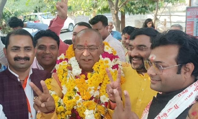 https://www.jagranimages.com/images/newimg/11032022/11_03_2022-11mho-1-c-2_22536850_234038.jpg