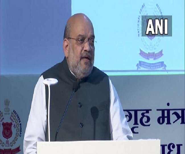 एनसीआरबी के 37वें स्थापना दिवस समारोह को संबोधित करते गृह मंत्री अमित शाह। (फोटो-एएनआइ)