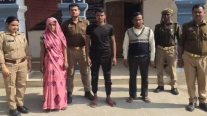 Badaun News: अलापुर थाने में खड़े रामवीर के हत्यारोपित। सौ. पुलिस