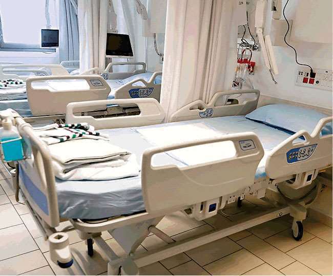आठ अप्रैल को भर्ती होने वाले कोरोना मरीजों की संख्या 44 व नौ अप्रैल को 65 रही।