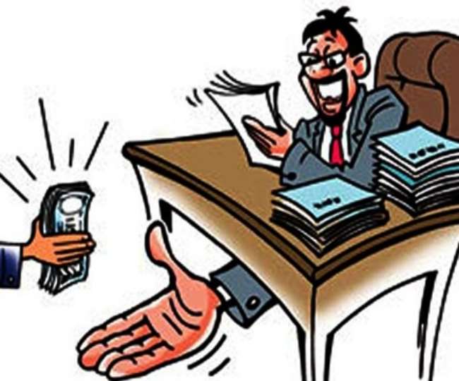 गोरखपुर में डीएम ने भ्रष्‍टाचार के ख‍िलाफ बड़ी कार्रवाई की है। - प्रतीकात्‍मक तस्‍वीर