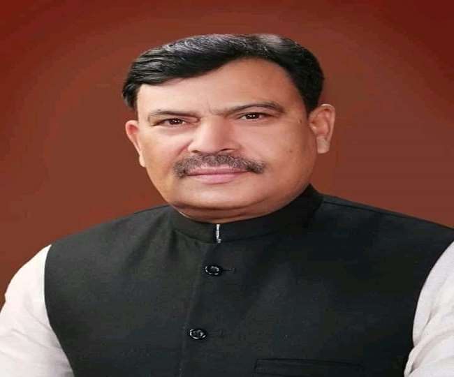 minister of state told the officials that my cooperation will be complete your cooperation is also necessary in baghpat