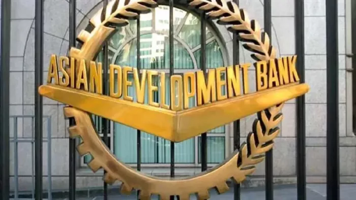 ADB के मुताबिक 2024 में भारत की विकास दर 7 फीसद रह सकती है।