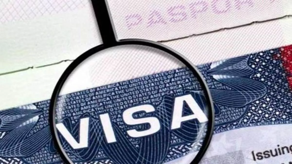 UK Family Visa: ब्रिटेन में फैमिली वीजा के लिए लागू की गई उच्च वेतन सीमा, भारतवंशियों को मिलेगा लाभ