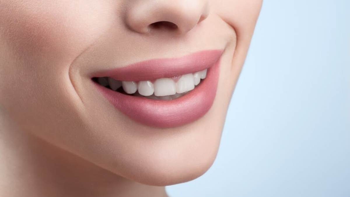 https://www.jagranimages.com/images/newimg/11042024/11_04_2024-white_teeth_23694288_214729573.jpg