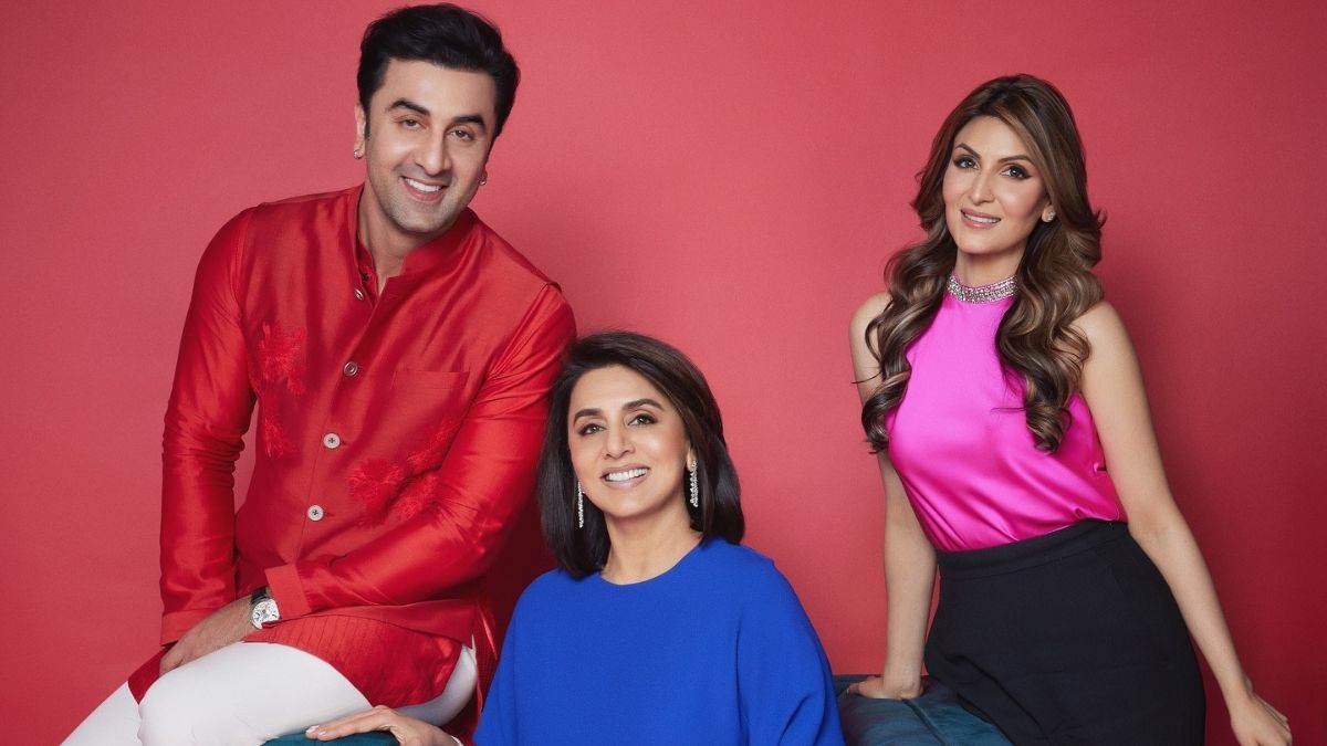 https://www.jagranimages.com/images/newimg/11042025/11_04_2025-ranbir_kapoor_with_sister_23916857.jpg