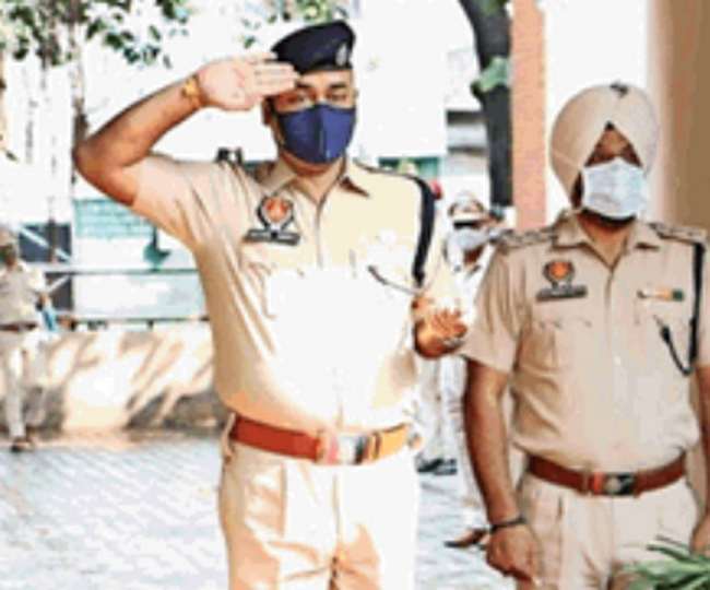 jalandhar new ssp naveen singla have challenges of solving old cases and coronavirus