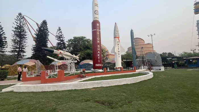 पार्क में पूर्व राष्ट्रपति डॉ. एपीजे अब्दुल कलाम की मूर्ति स्थापित की गई है।