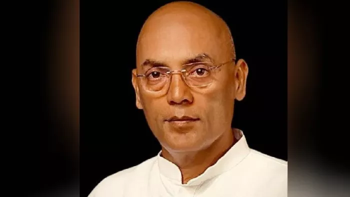 यूपी में चौथे चरण के चुनाव से ठीक पहले सपा के पूर्व विधायक ने छोड़ा साथ