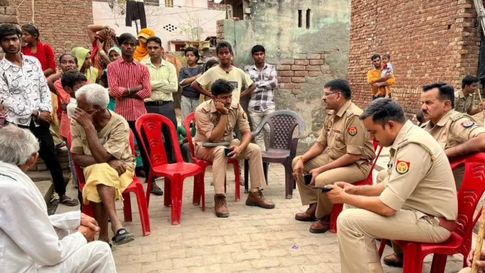 Mathura News: अनुसूचित जाति की बरात का डीजे बंद कराने पर छावनी बना कुंजेरा