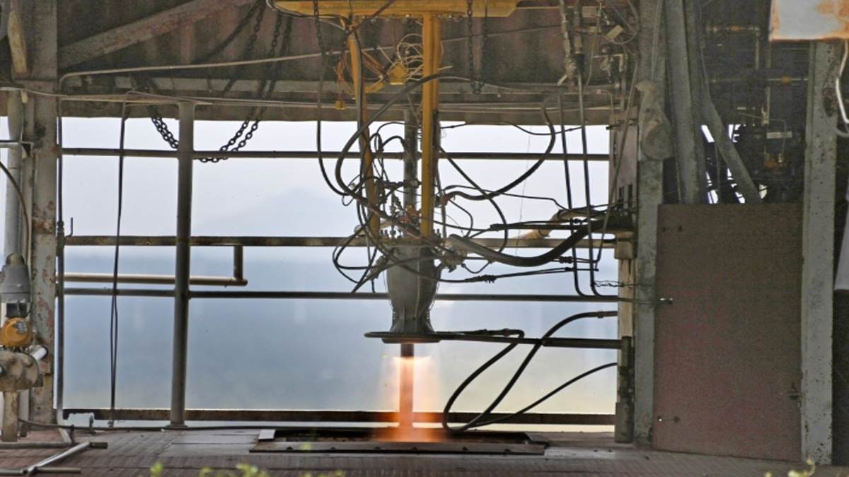 https://www.jagranimages.com/images/newimg/11052024/11_05_2024-hot_testing_pslv4_engine_23715364.jpg