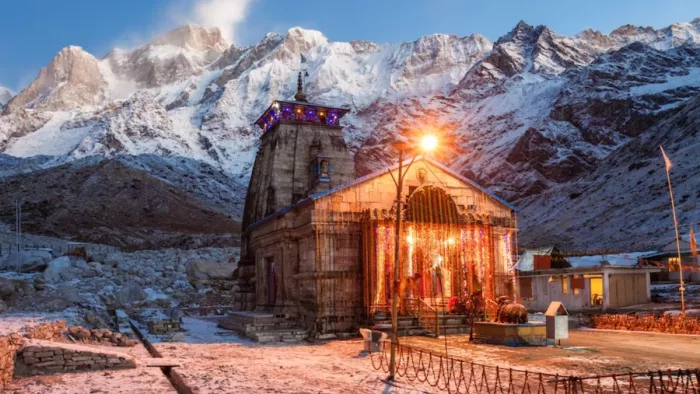 केदारनाथ मंदिर की यात्रा आरामदायक और यादगार बनाने के लिए फॉलों करें ये टिप्स