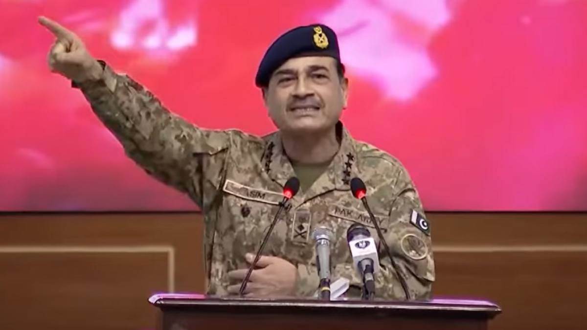 https://www.jagranimages.com/images/newimg/11052025/11_05_2025-asim_munir_23935836.jpg