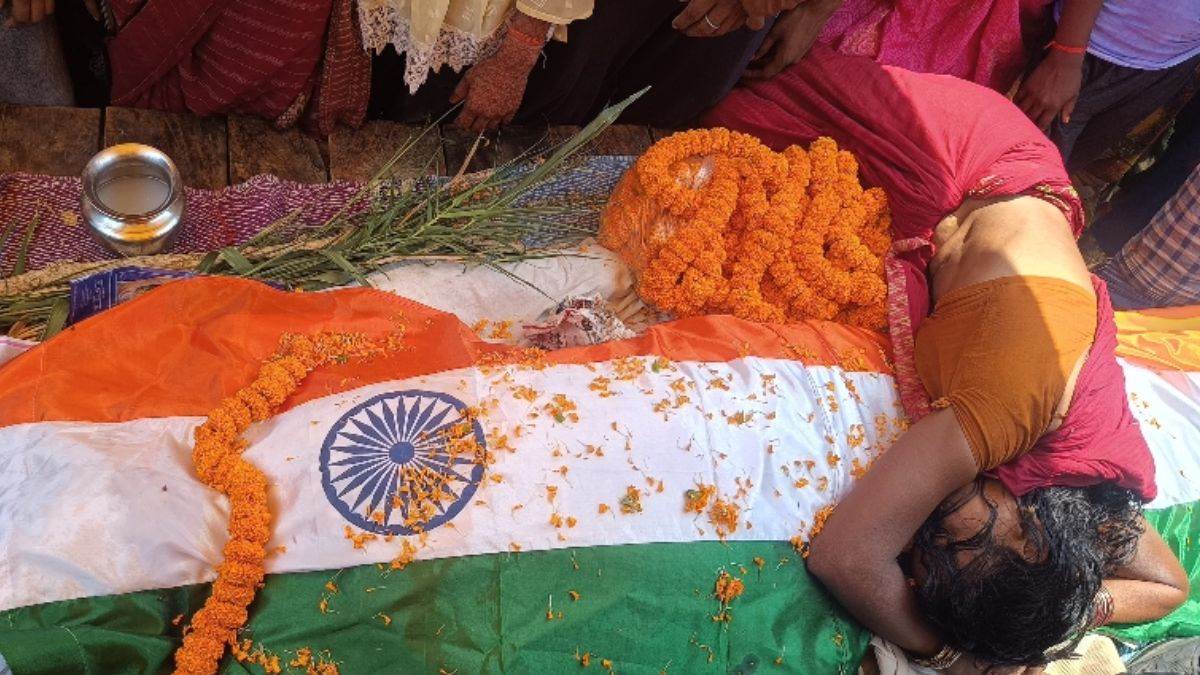 home guard jawan died at a checkpost in banka his wife said the culprits should be given severe punishment