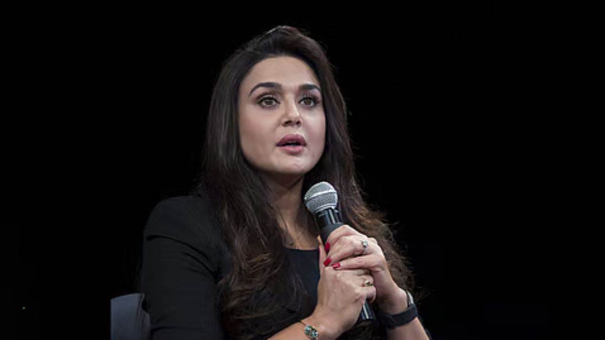 preity zinta apologises to dharamshala fans for not being able to take photos amid pakistan india tension