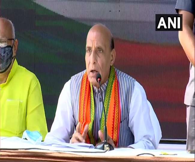 रक्षा मंत्री राजनाथ सिंह । (फाइल फोटो)