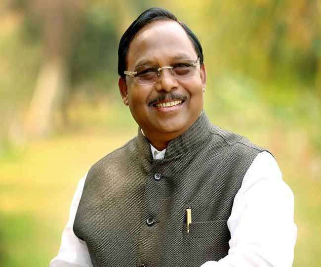 भाजपा नेता रामविचार नेताम के साथ क्रेडिट कार्ड धोखाधड़ी।