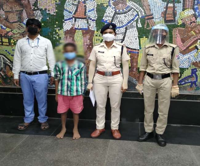 पढ़ाई के लिए पिता ने पीटा तो घर से भागा भागलपुर का किशोर। जागरण
