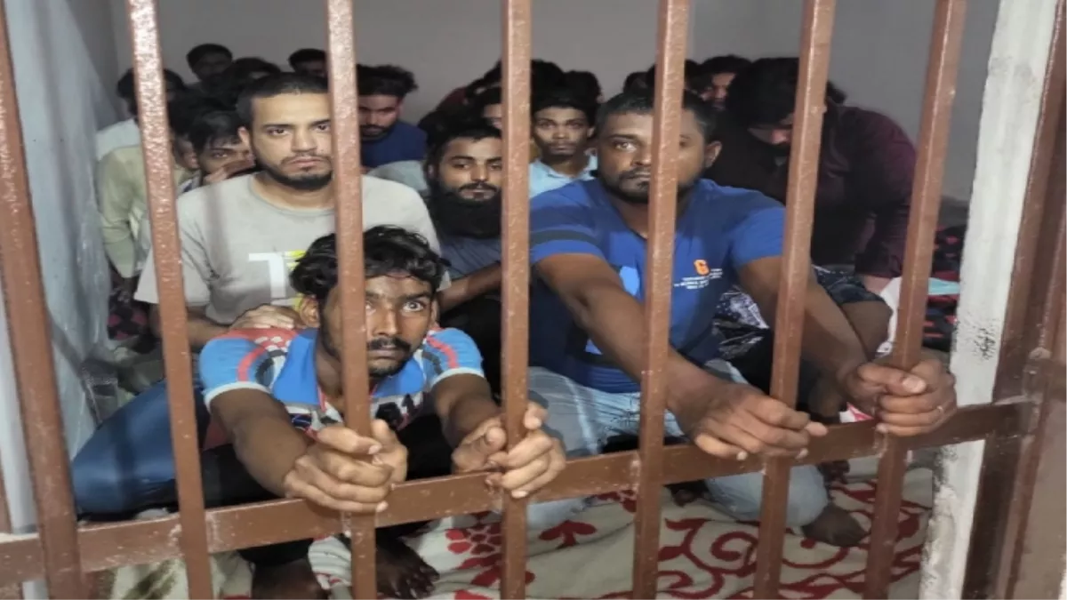 सहारनपुर में बवालियों पर कड़ी कार्रवाई, 64 को भेजा जेल, दो के घर पर चला बुलडोजर