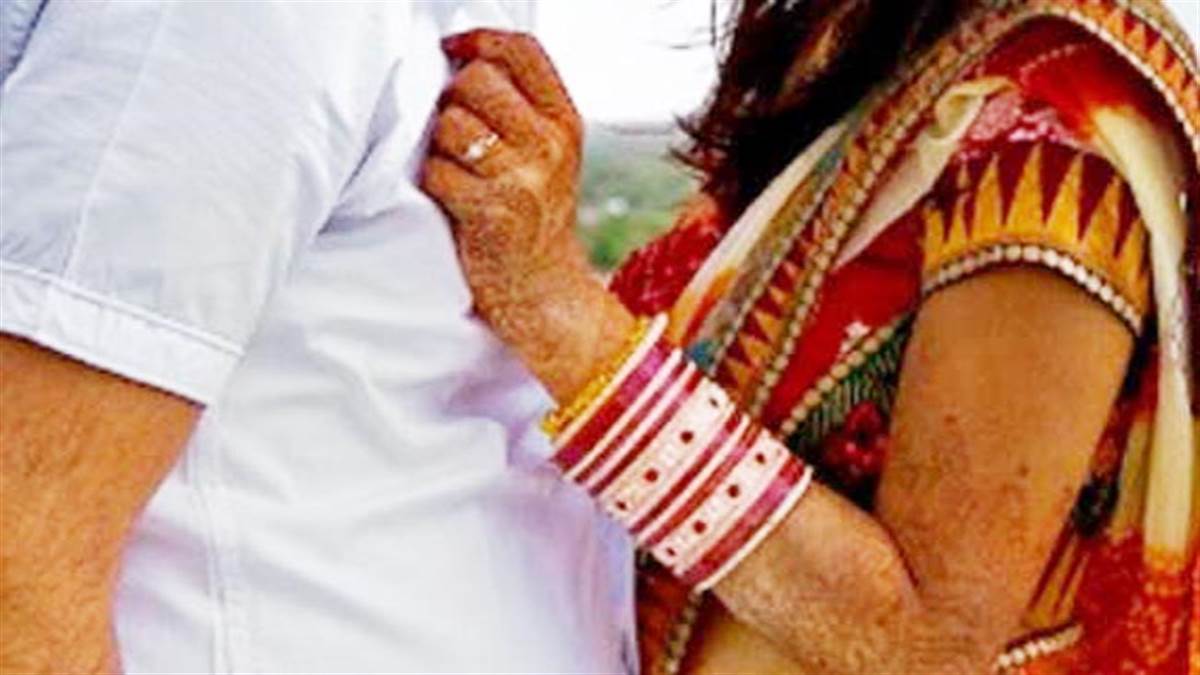 Sister caught with boyfriend in bihar BIHAR: भाई ने दरवाजा तोड़ा, बहन प्रेमी के साथ थी, जिसकी उम्मीद नहीं थी, उसने ऐसा कांड कर डाला