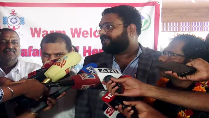 9 माह बाद नाइजीरिया से वतन वापसी पर भारतीय नाविकों ने बताई दर्दनाक कहानी (फोटो एएनआइ)