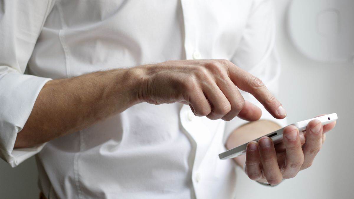 how to get information about smartphone and second hand smartphone what is know your mobile service