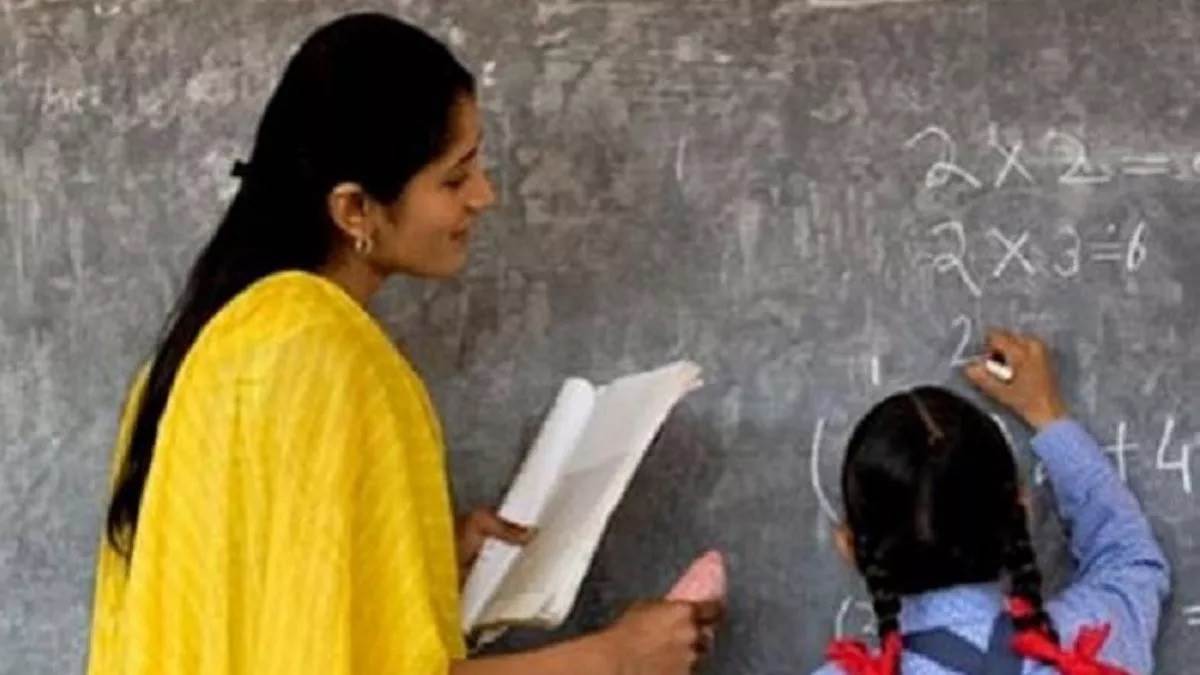 https://www.jagranimages.com/images/newimg/11062024/11_06_2024-bihar_teacher_23736667_132531569.jpg