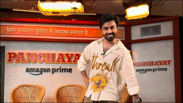पंचायत 3 के सचिव जी ने ज्यादा फीस मिलने पर तोड़ी चुप्पी। फोटो क्रेडिट- इंस्टाग्राम