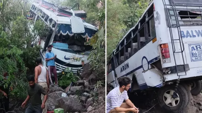 आतंकी हमले में जान गंवाने वाले लोगों के परिजनों ने जयपुर में किया प्रदर्शन।