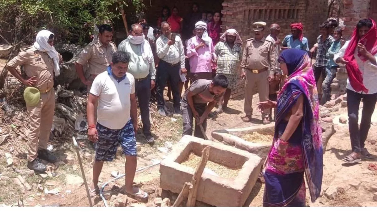 UP News: यूपी के इस ज‍िले में अतिक्रमण पर चला बुलडोजर, ढहाया स्थाई और अस्थाई निर्माण