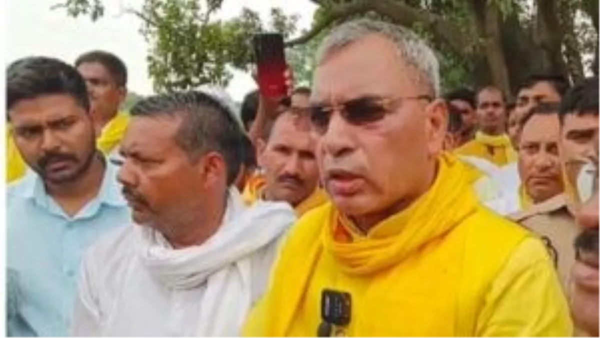 'लोडर नहीं, लीडर बनाना चाहते हैं', आजमगढ़ में बोले राजभर; सपा-बसपा से क्यों पूछा- पाकिस्तान का पानी पी लिया क्या?