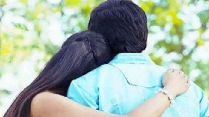 परिवार के 15 लोगों को बेहोश कर घर में प्रेमी संग की लाखों की चोरी (सांकेतिक तस्वीर)