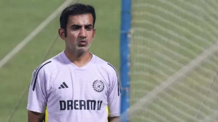 Gautam Gambhir ने पिच क्यूरेटर से की खास डिमांड