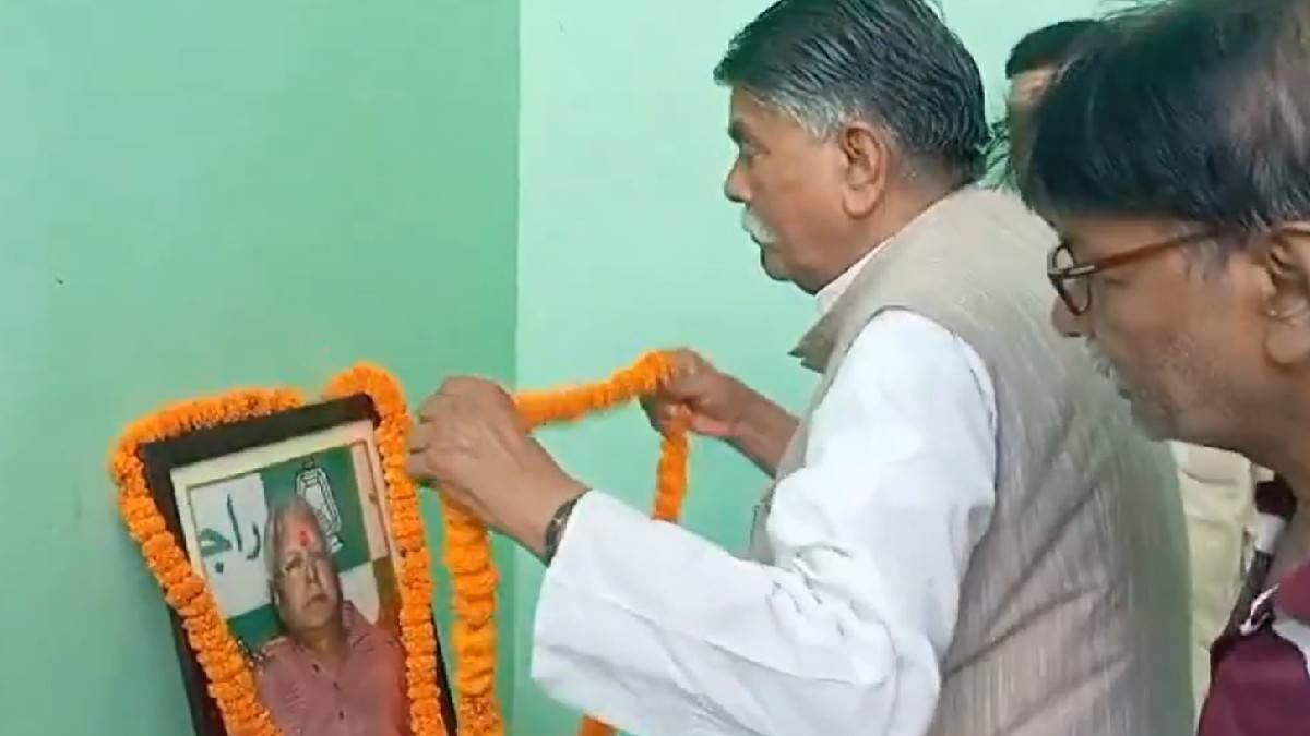 https://www.jagranimages.com/images/newimg/11062025/11_06_2025-lalu_yadav_news_23961672.jpg
